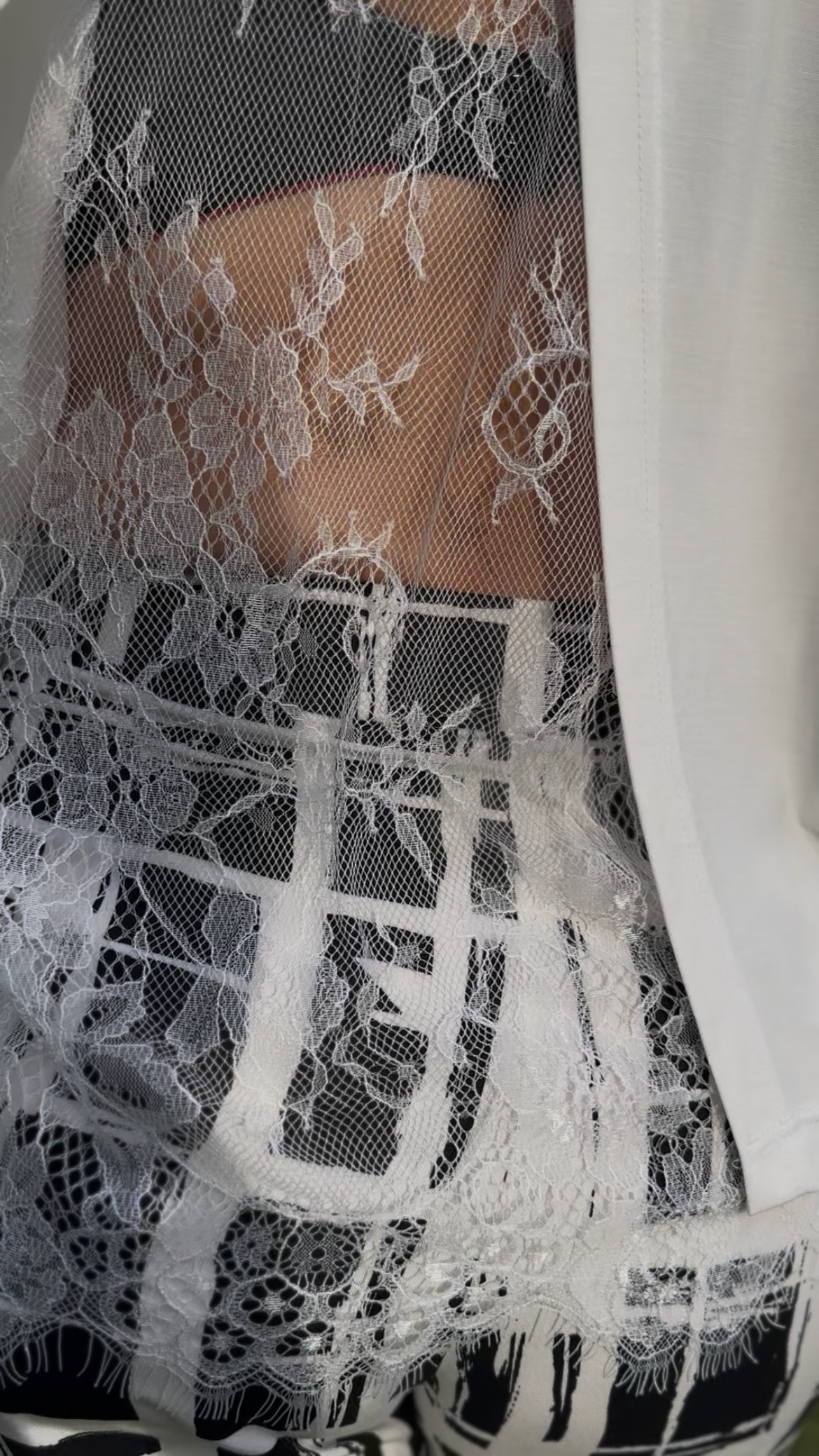 Knitted lace blouson