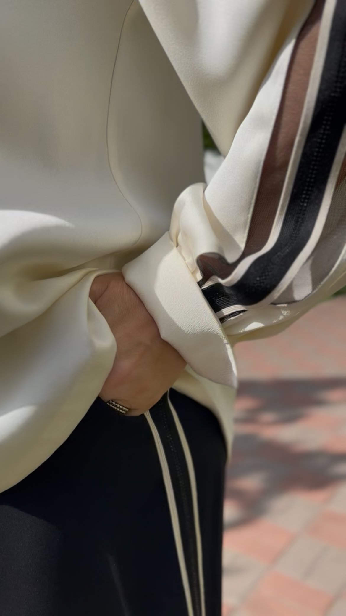 Two-piece set: blouson and trousers (crepe satin)
