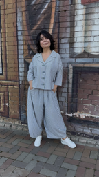 Two-piece striped suit: harem pants + jacket